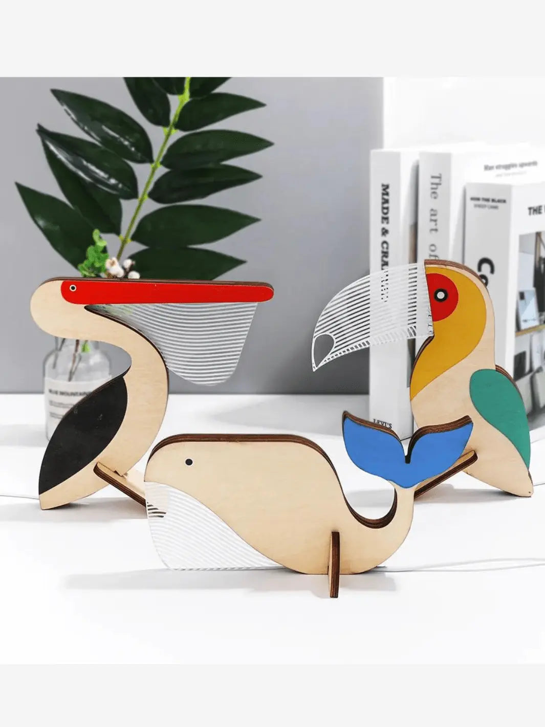 lampe de chevet animaux en bois veilleuse enfant douce sans fil baleine pelican et toucan