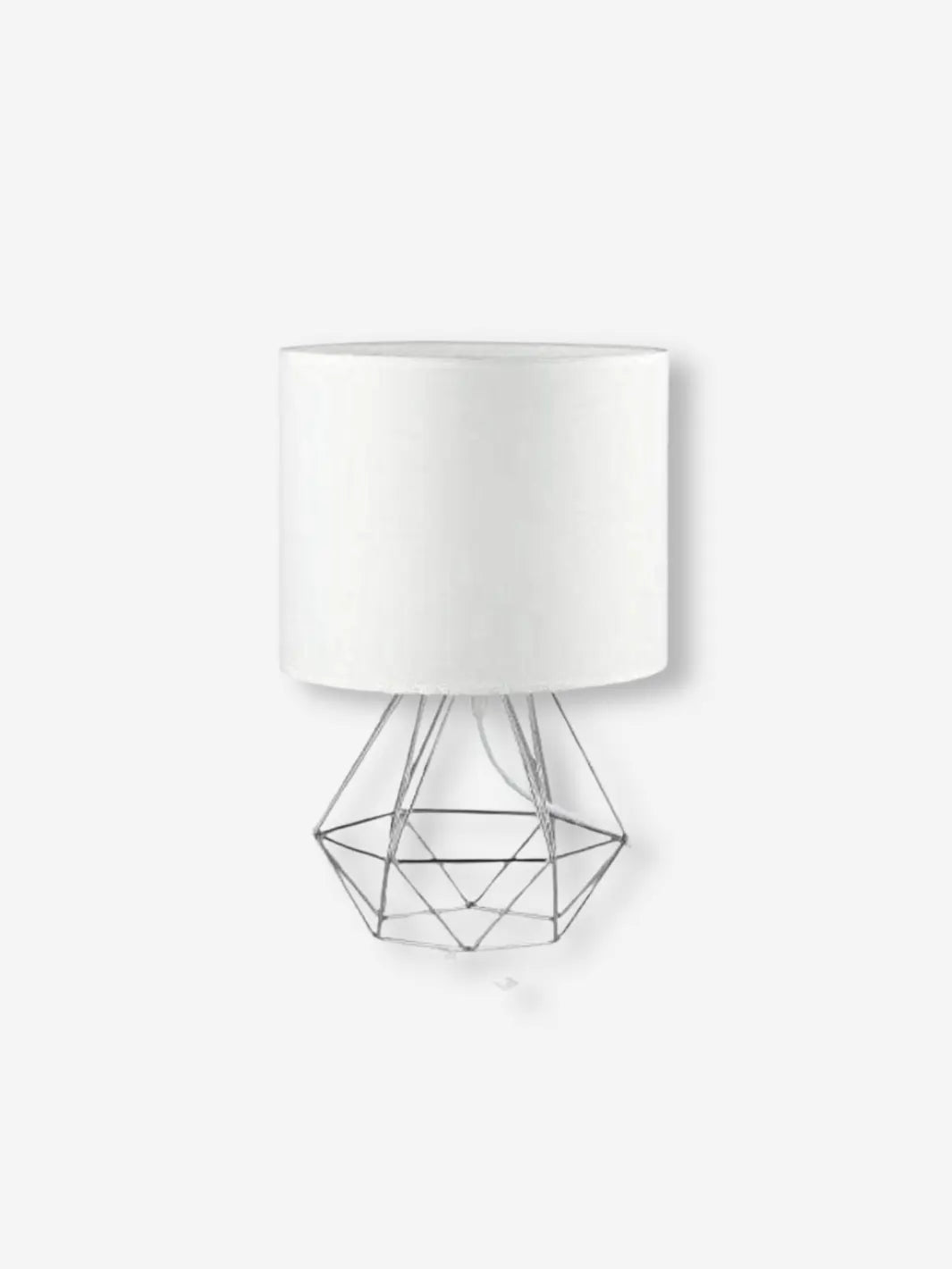 lampe de chevet design metal avec pied geometrique couleur argent et abat jour blanc