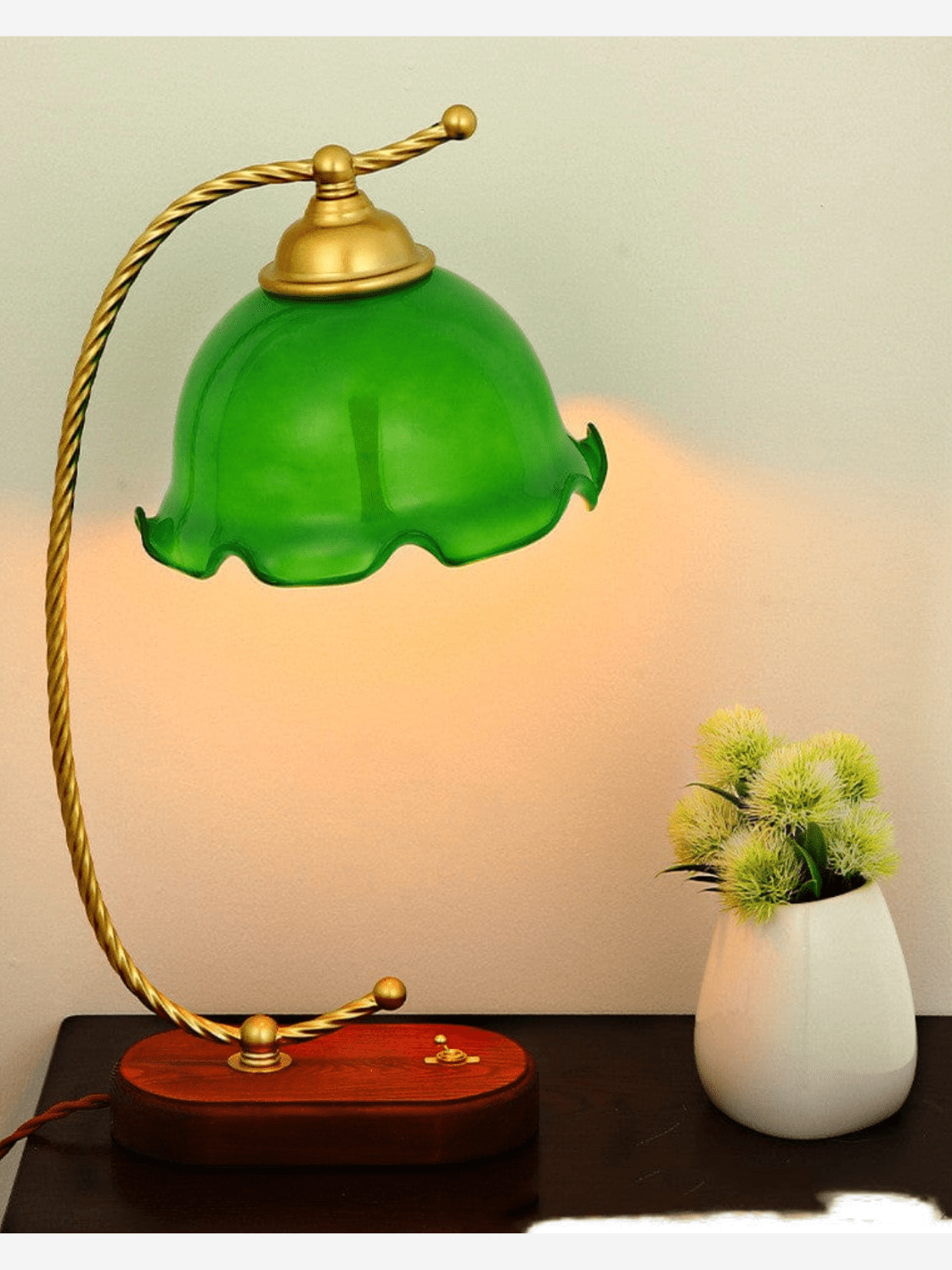 Lampe de Chevet Rétro - Éclat Floral