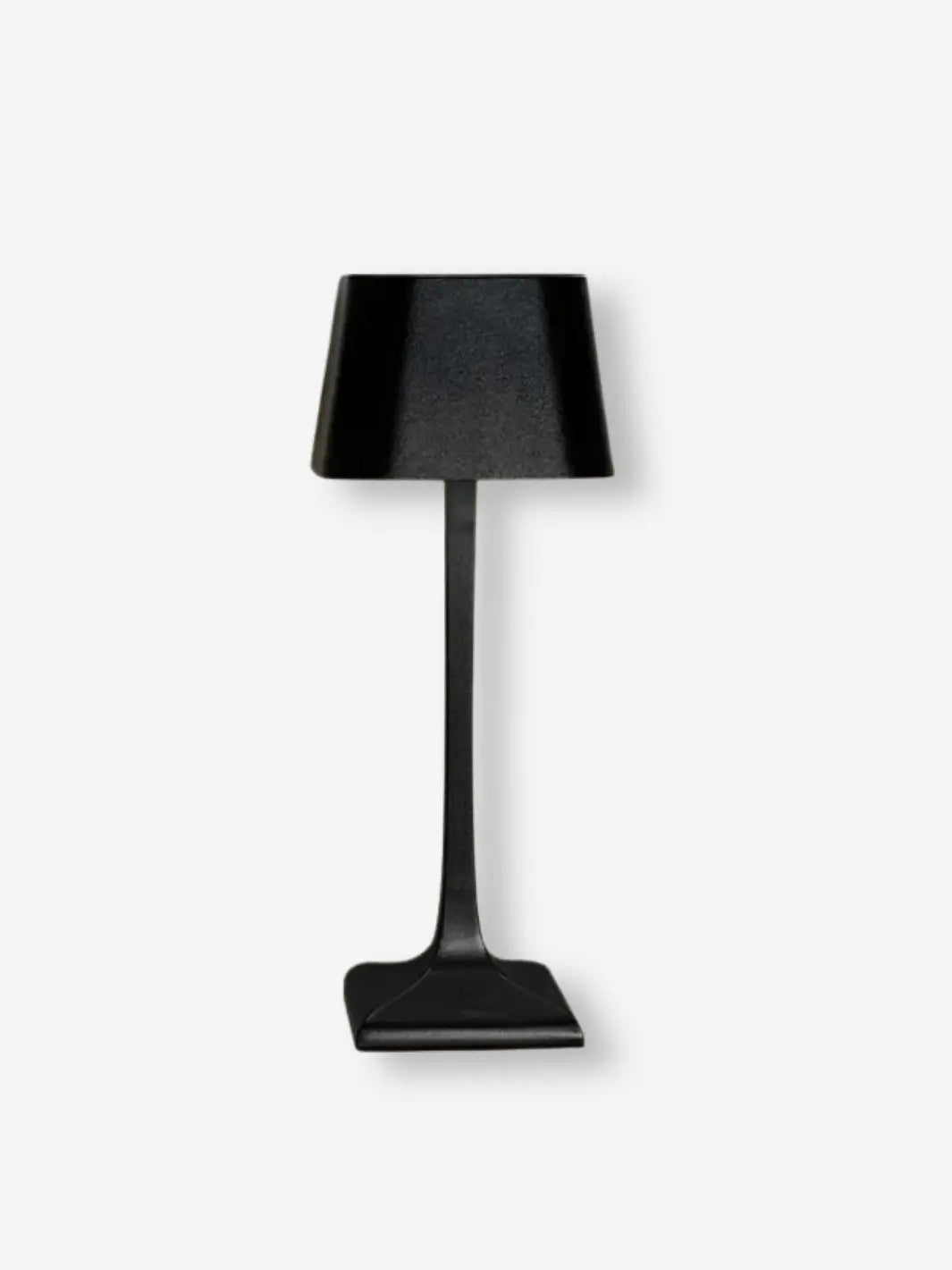 lampe de chevet sans fil portable pratique car on peut la placer ou l on veut noire metal design