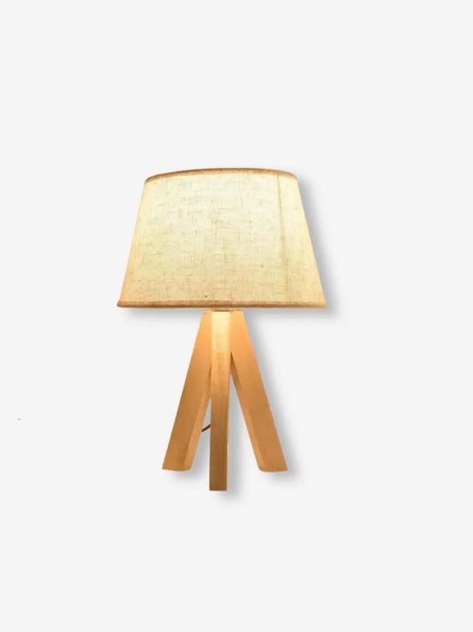 lampe de chevet sur pied en bois scandinave avec abat jour en tissu clair